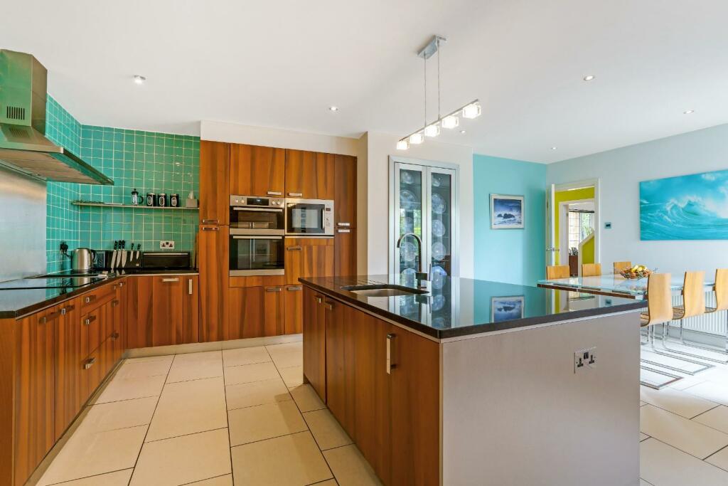 2 HILLWAY 324343  (7).jpg