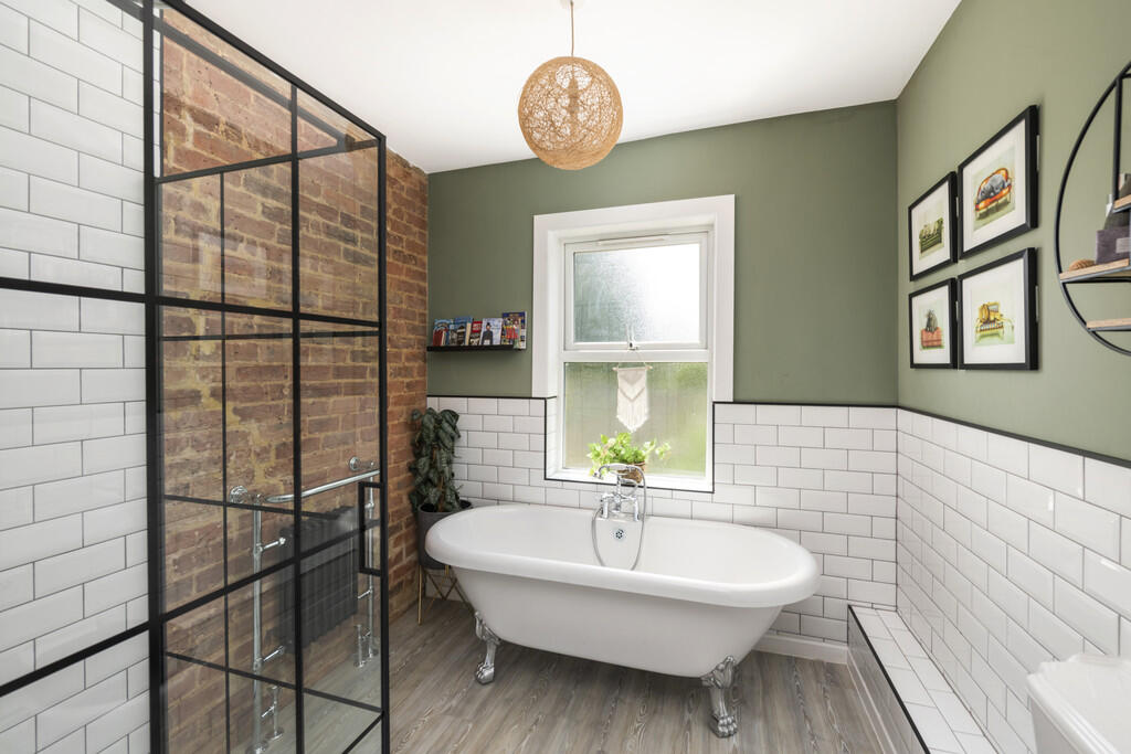 11_Oakhill_Road_i...