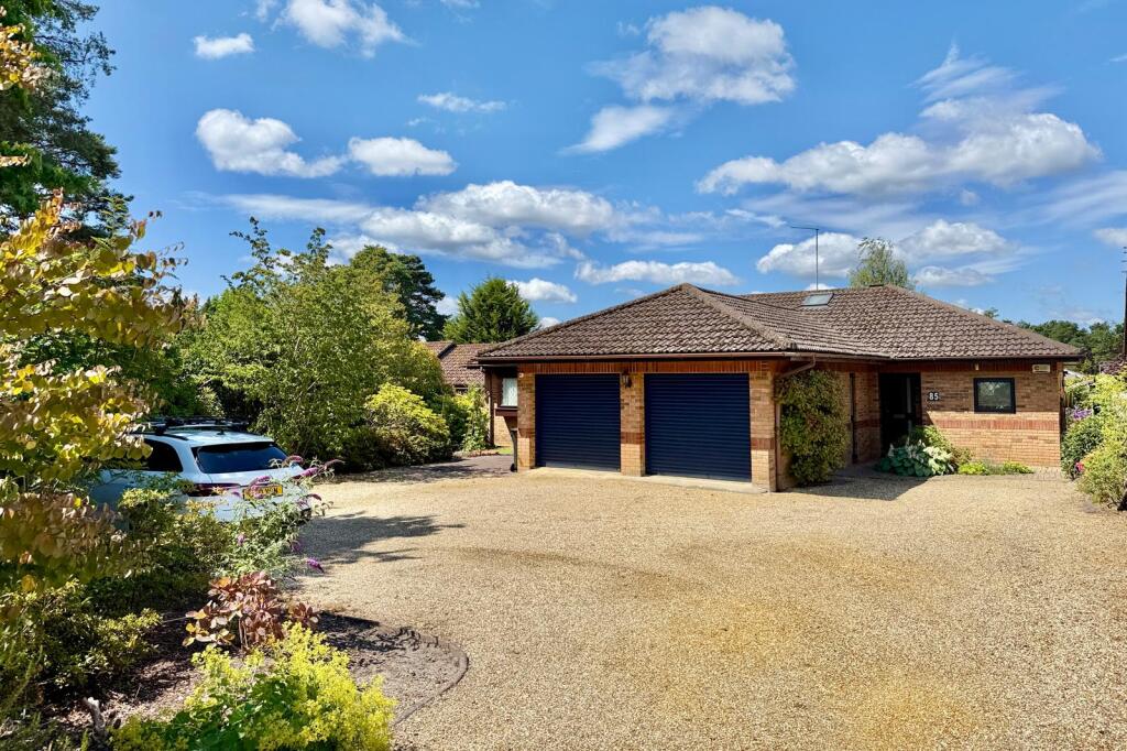 4 bedroom Bungalow for sale