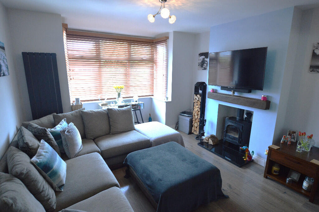 Bay Fronted Lounge