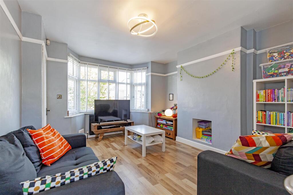 Reception Room-2.jpg