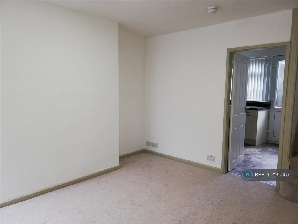 Living Room Towards Kitchen