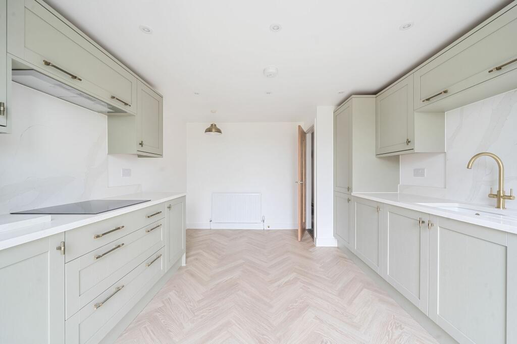 Kitchen (2)