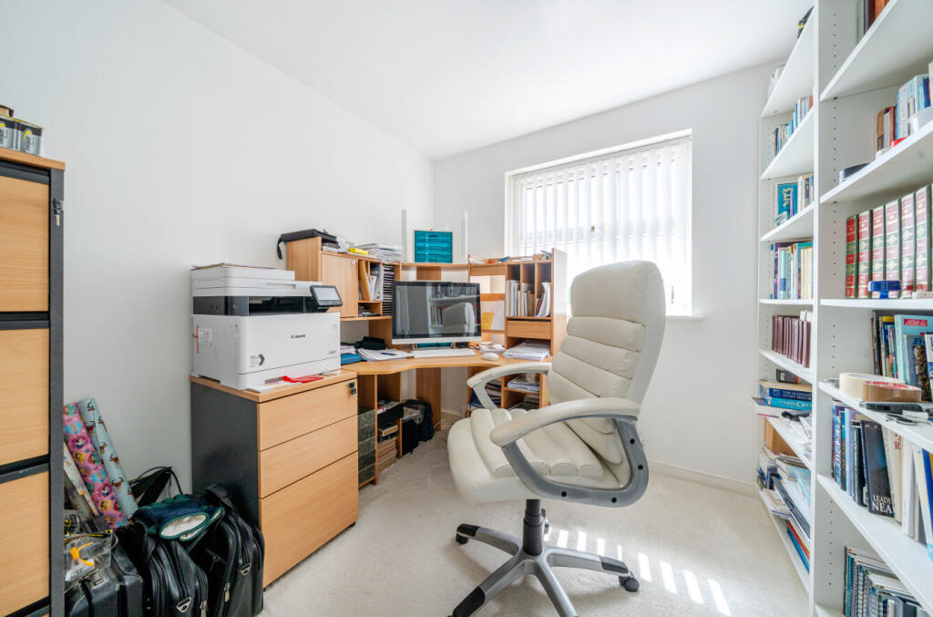 1296444-19-682b46...