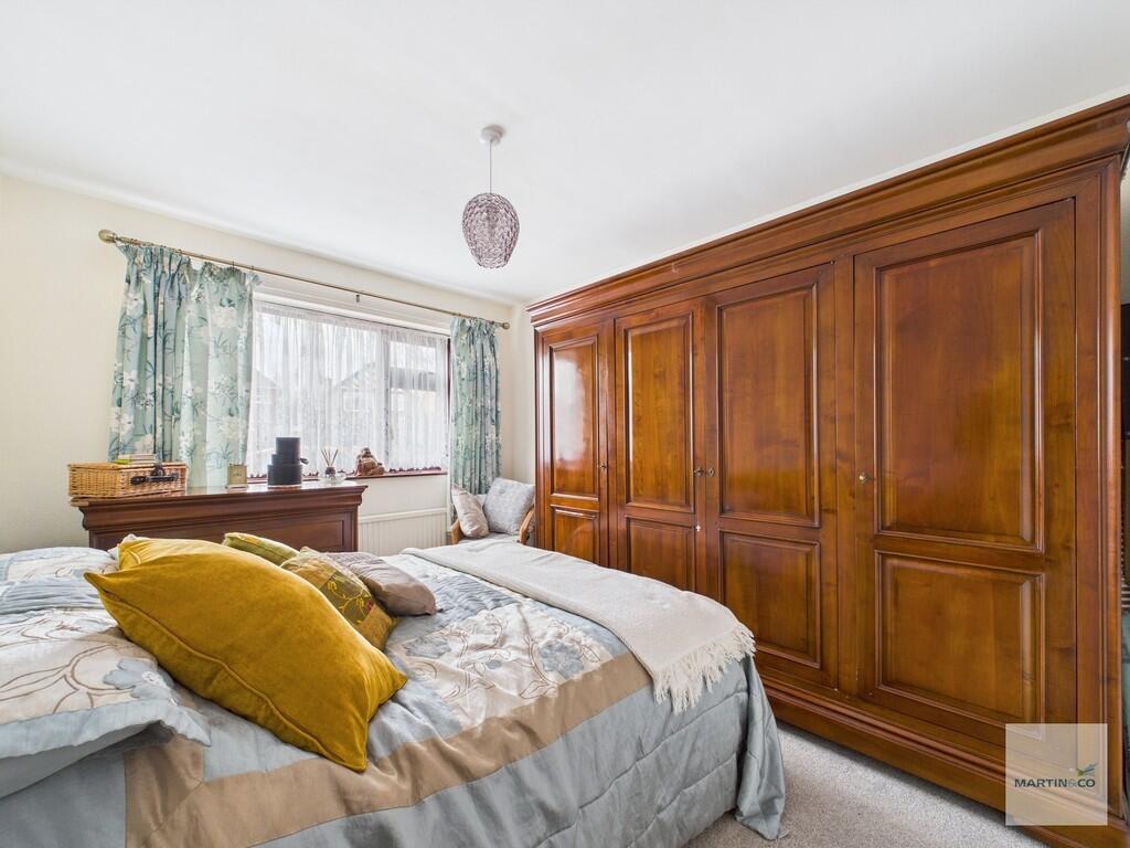 CAM03394G0-PR0258...