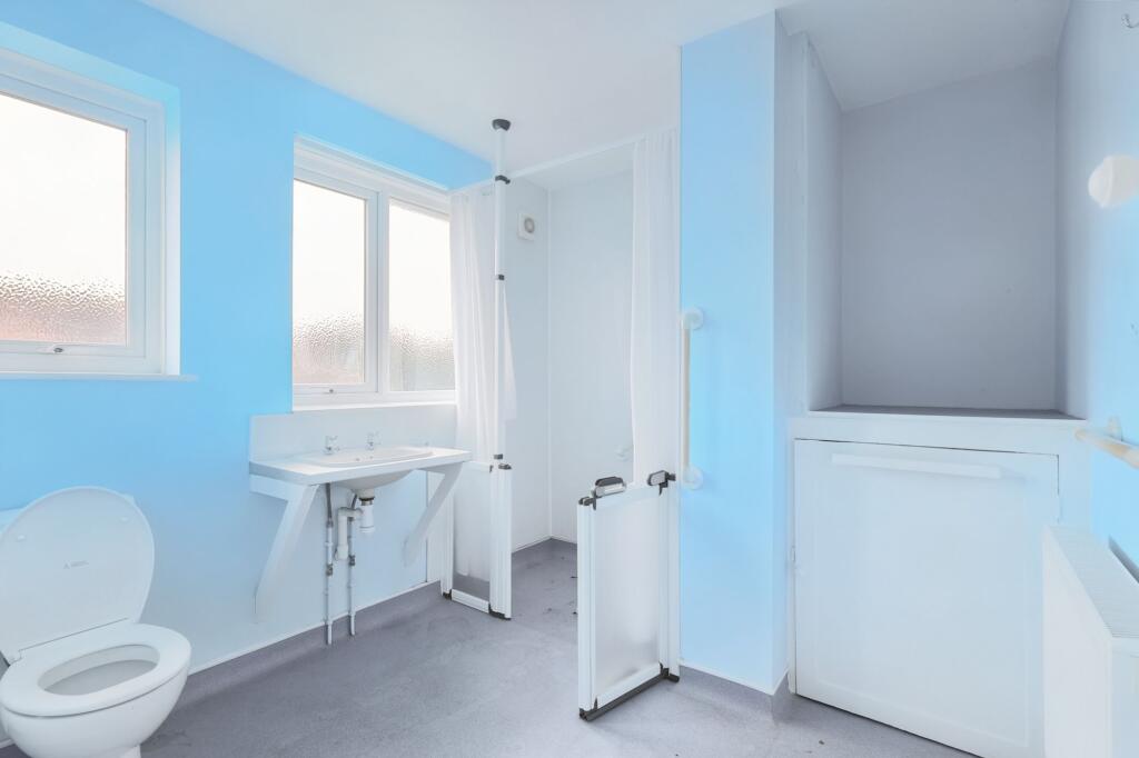 89 Elmbridge Road, Gloucester, Gloucestershire, GL2 0PG