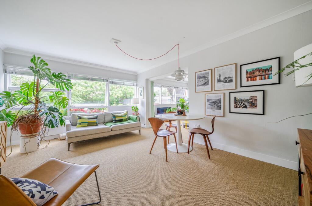 RECEPTION ROOM 1/DINING