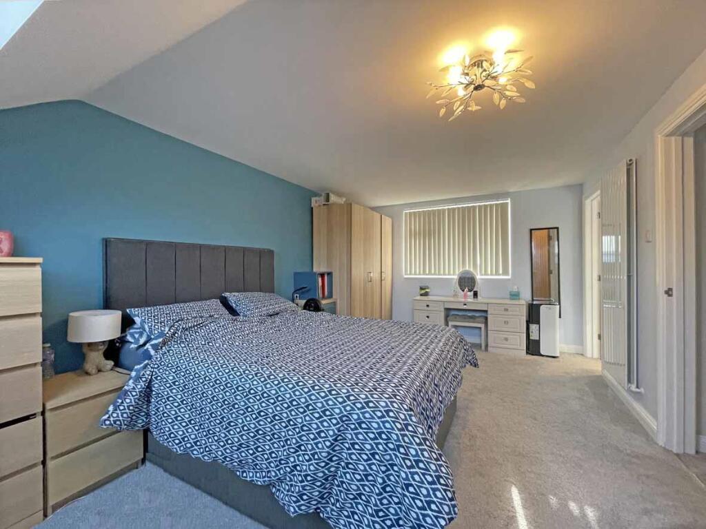 Fort Austin Avenue 28 Bed 1.jpg