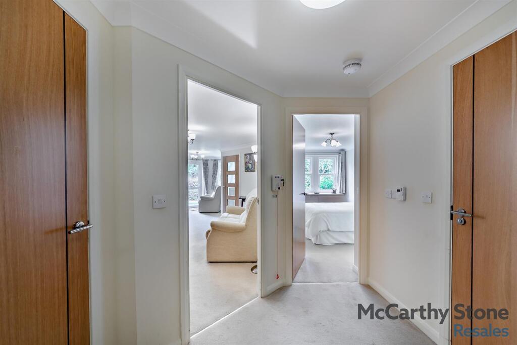 8656560-interior14-800.jpg