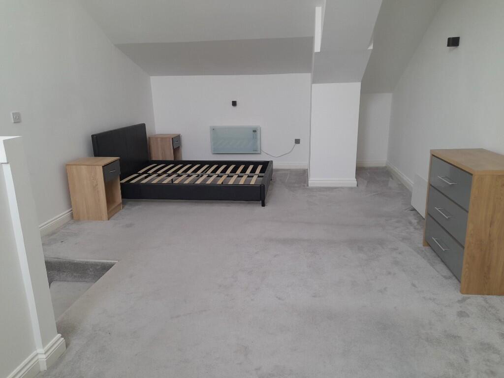 left side of bedroom