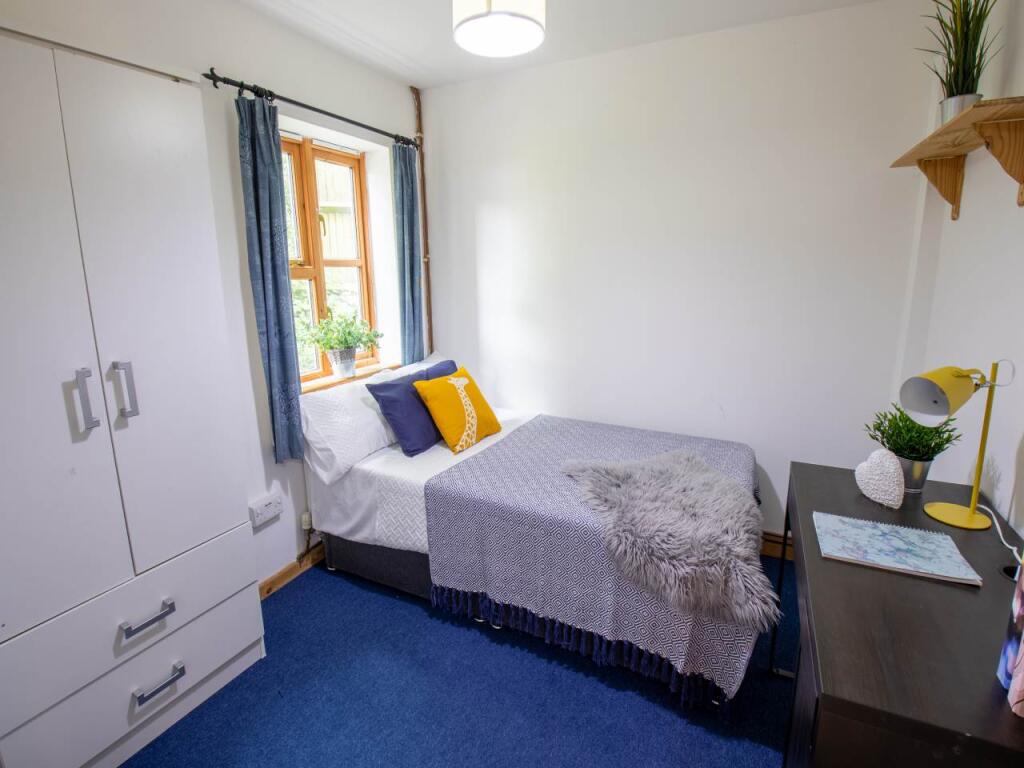 39WC - Bedroom 2