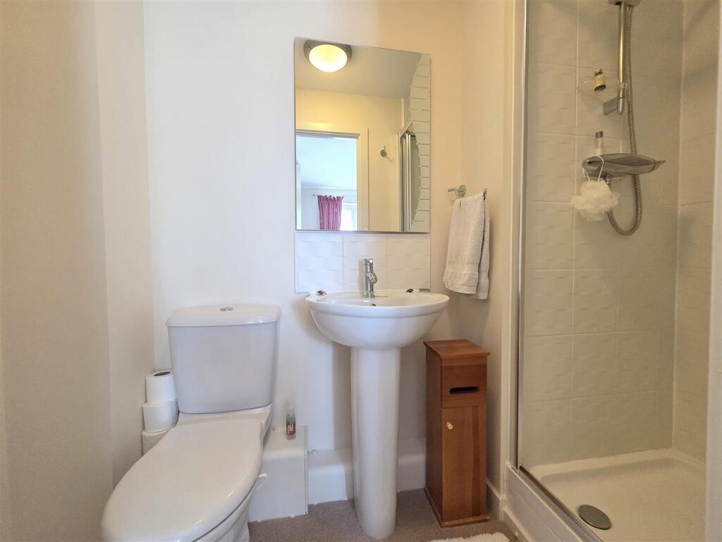 Ensuite Shower Room