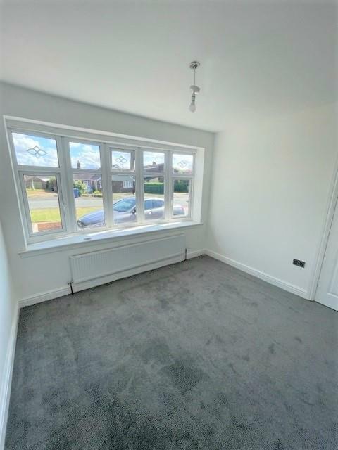 bedroom 22.jpg