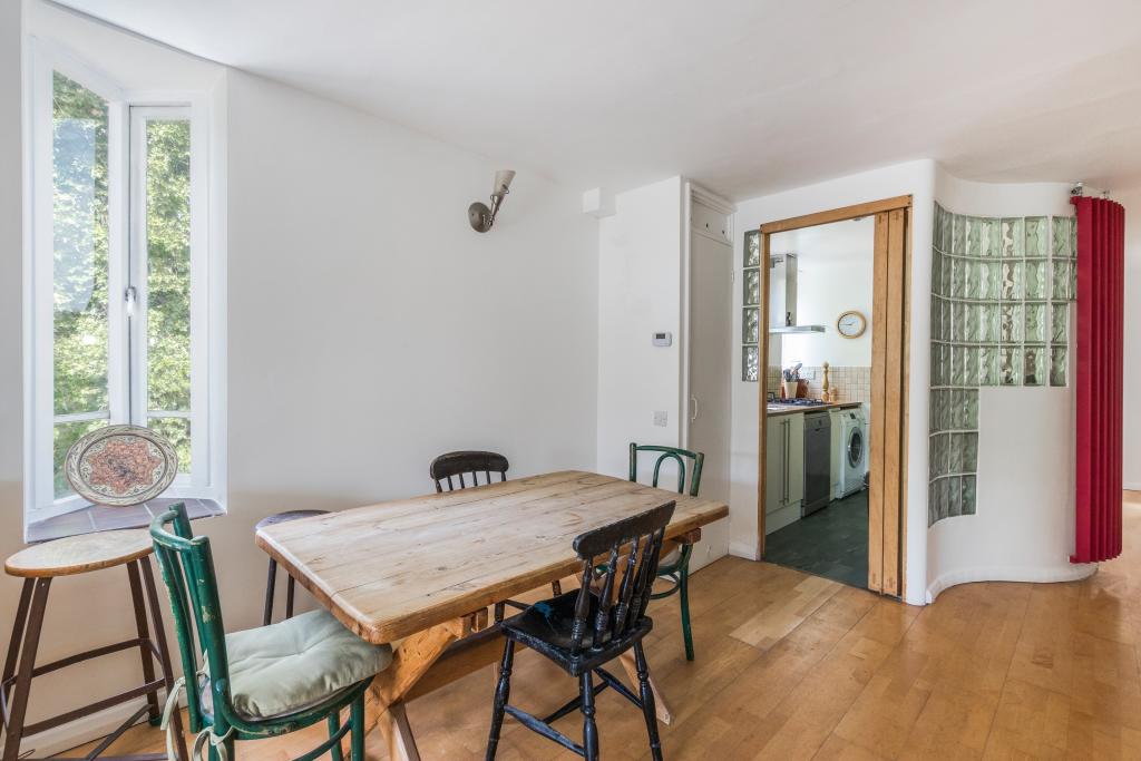 Sunbury Lane 11, SW1