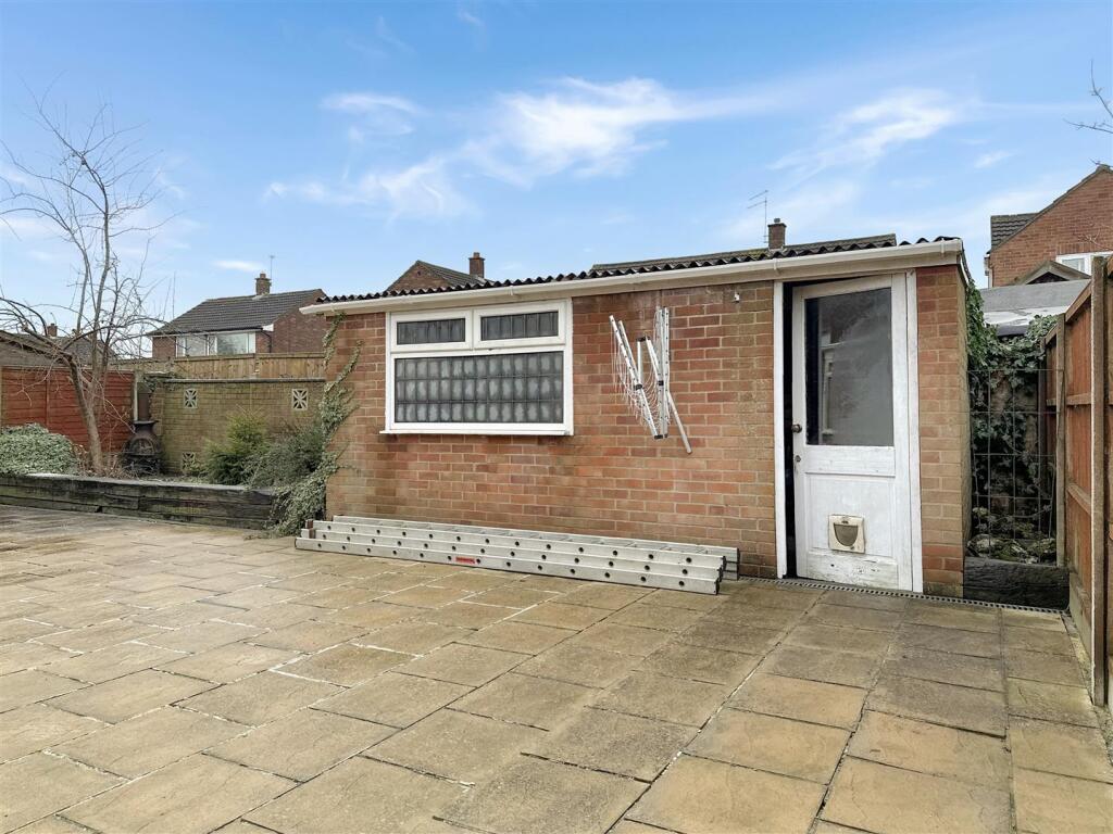 Detached Workshop 795