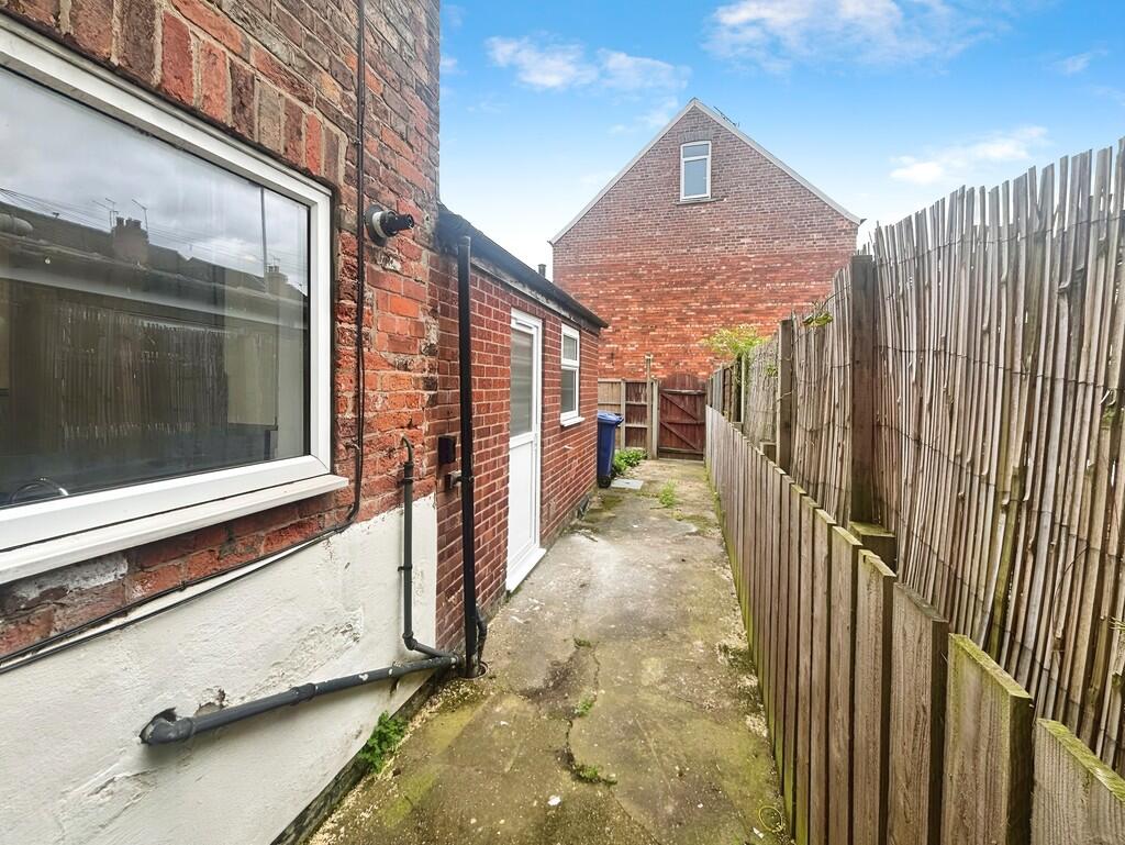 c95ace87-WhatsApp...