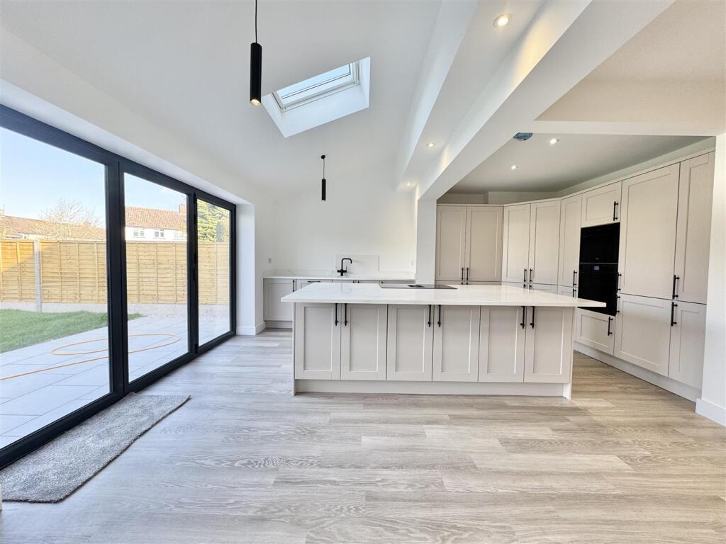 Kitchen diner