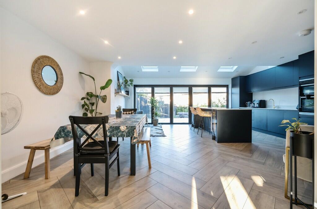Kitchen/diner/family