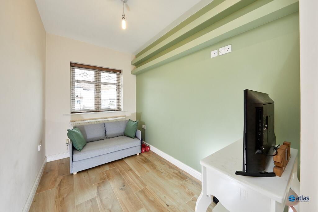 Downstairs Versatile Room/Bedroom