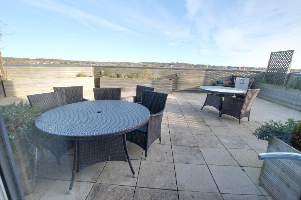 SUN TERRACE