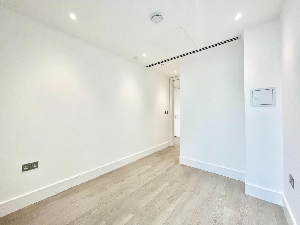 Bedroom 2     .JPG