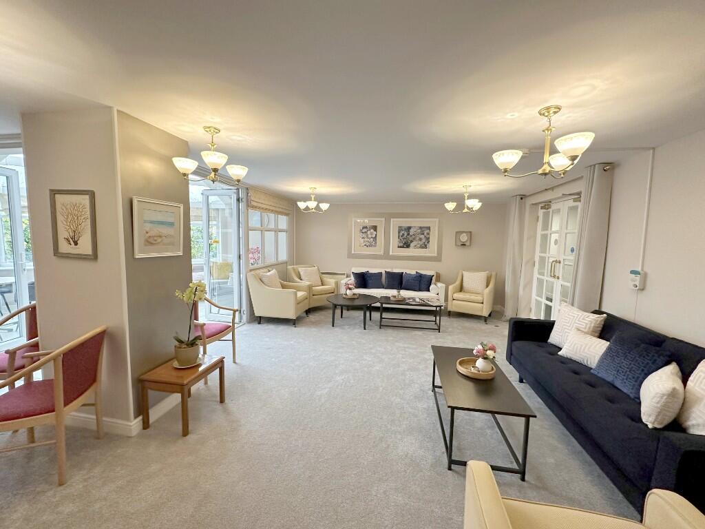 Communal Lounge 