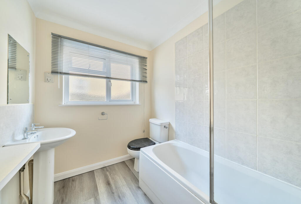 1301097-13-683882...