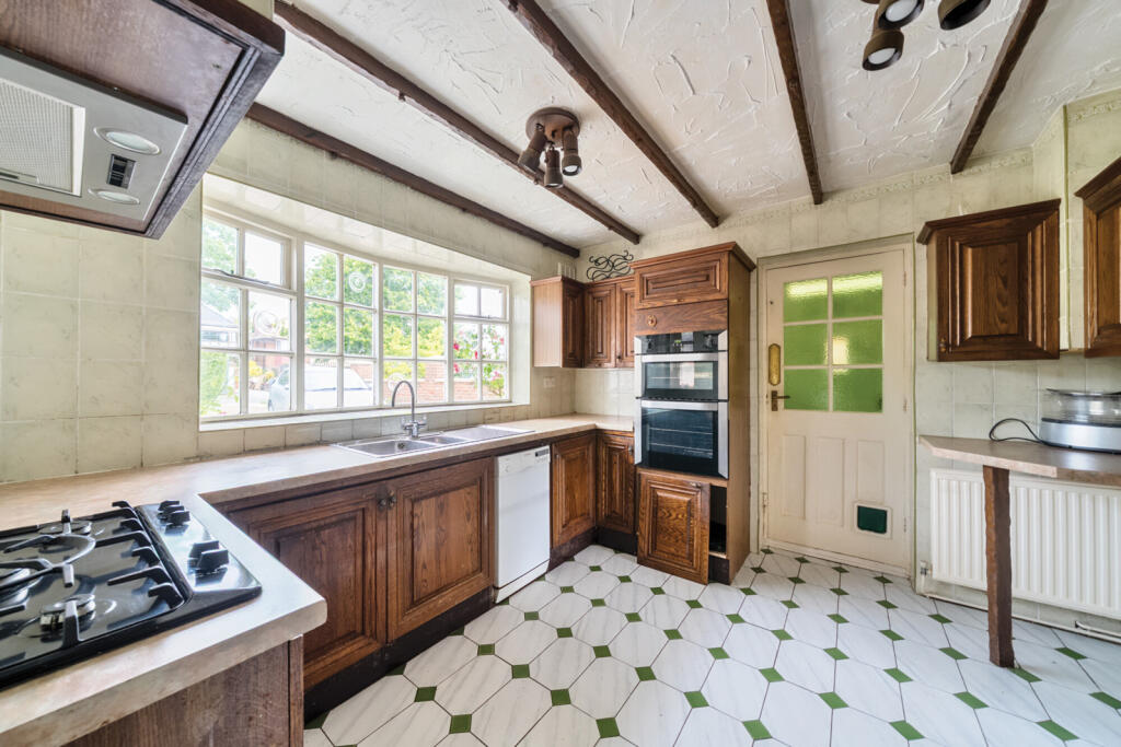 1296537-4-6836f1a...