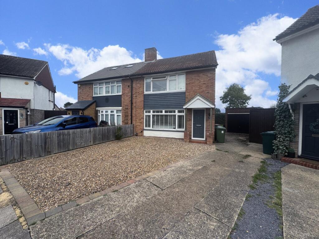Metcalf Road, Ashford, TW15