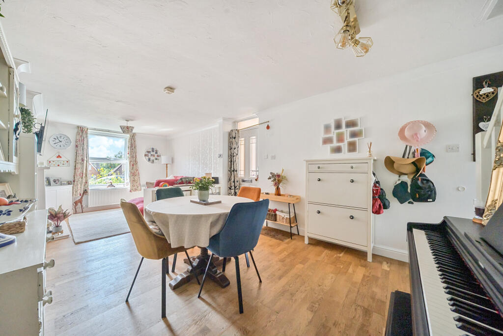 1331048-15-688356...