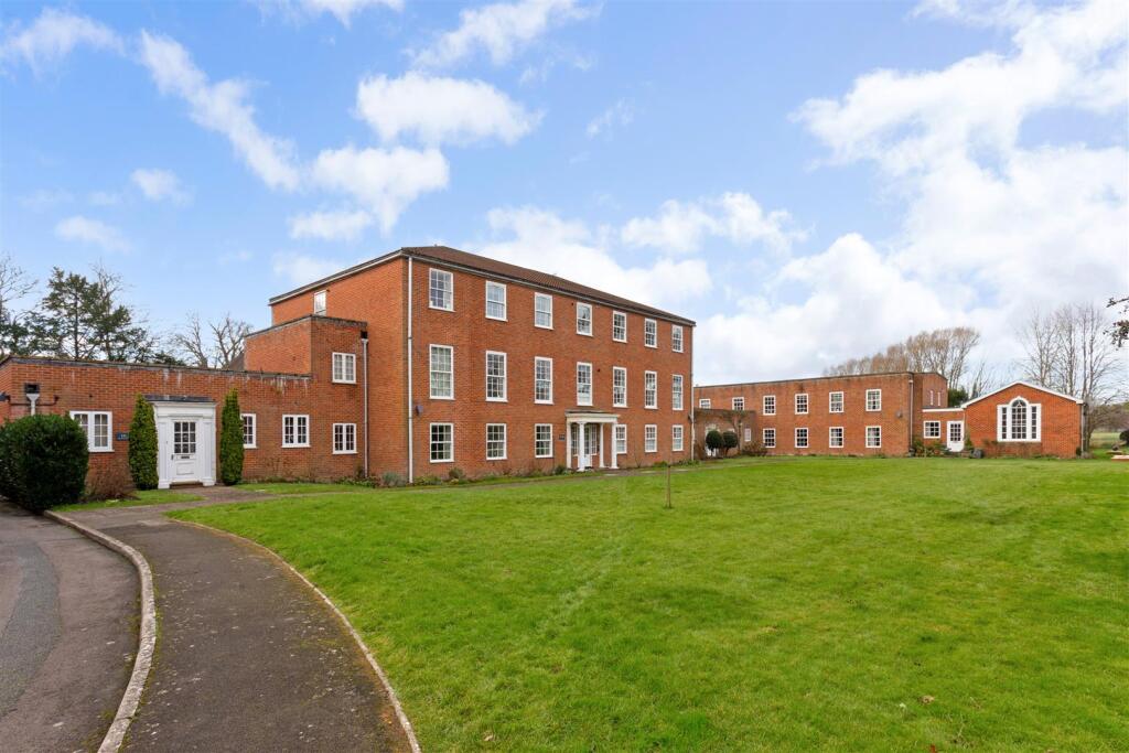 156 The Close (3).jpg