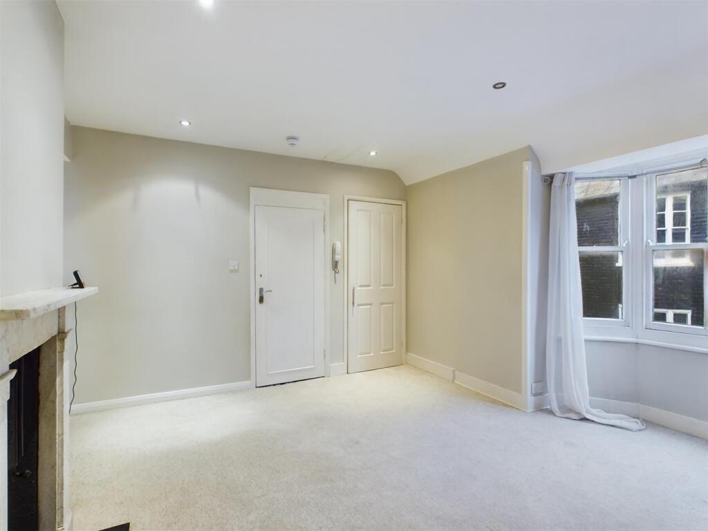 Alternate Shot Reception Best.jpg