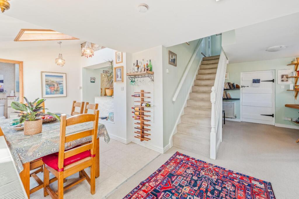 90 High St Yatton BS49 4DW 16.jpg