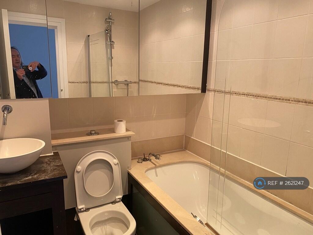 En-Suite For Bedroom On Second Floor