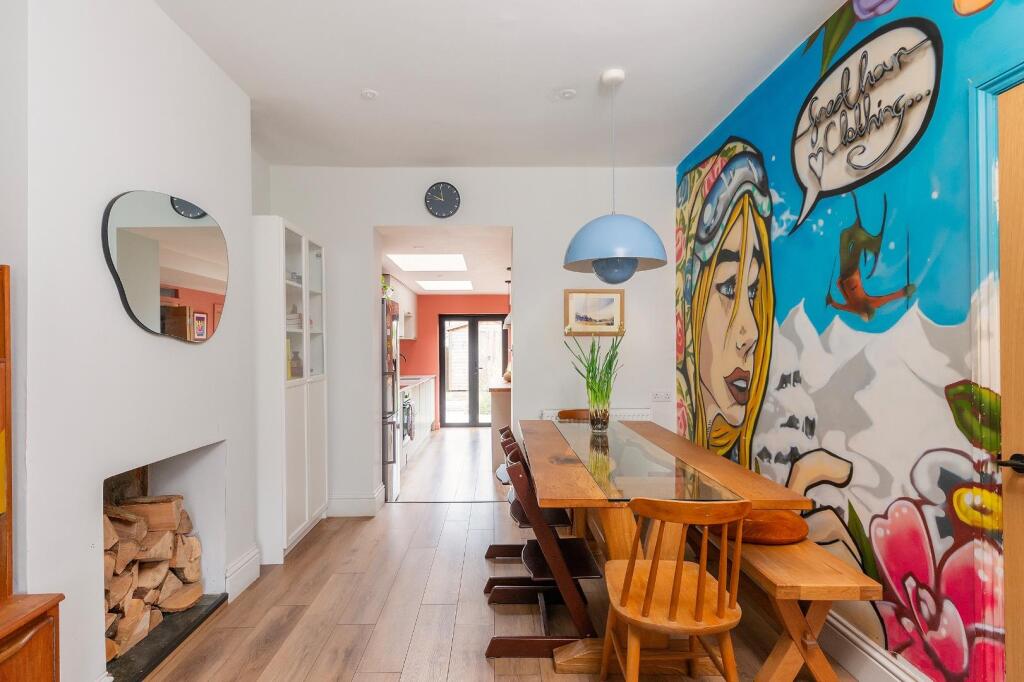 0R6RFS - Dining Room D.jpg