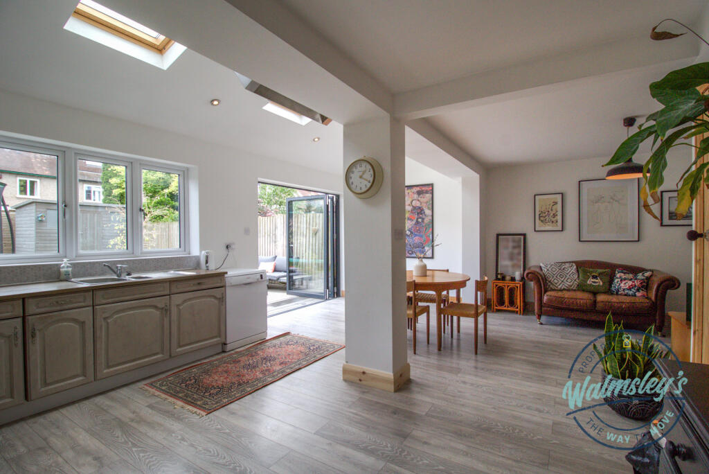 Kitchen dining extension