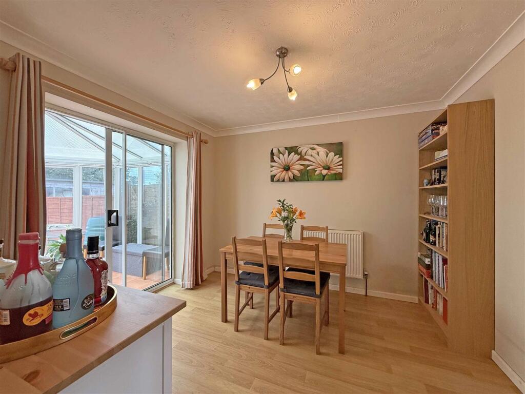 Cayley Way 39 - Dining Room 3.jpg