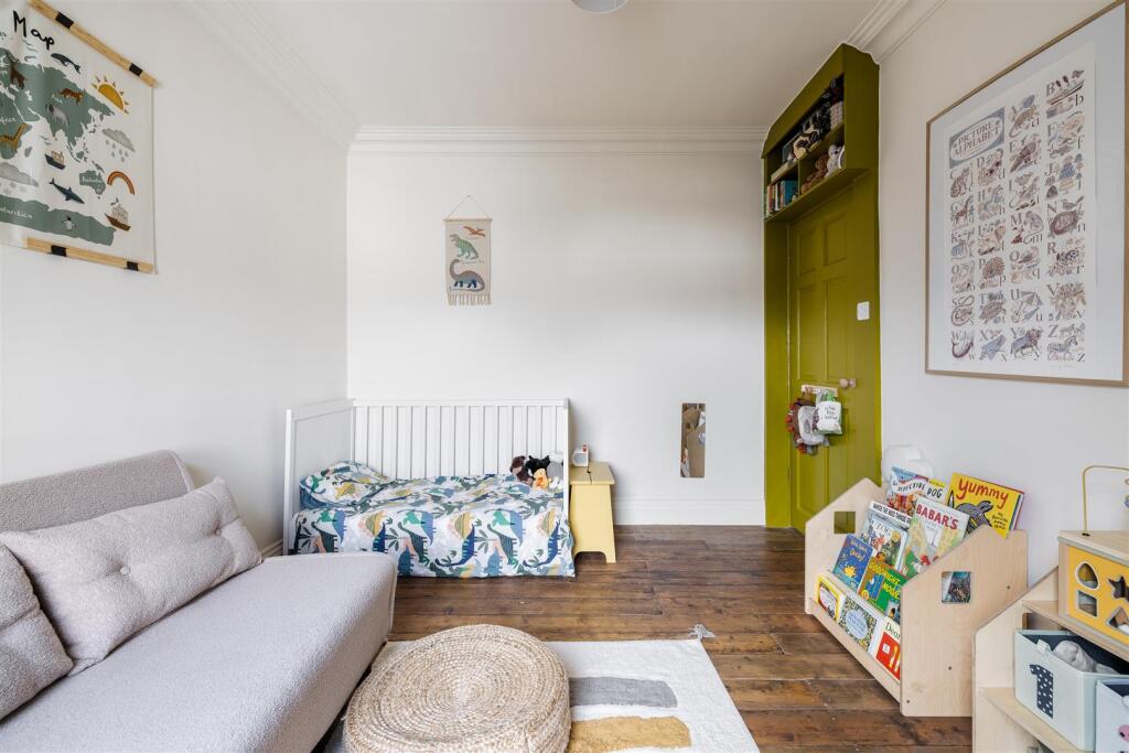 Mornington Road, E11
