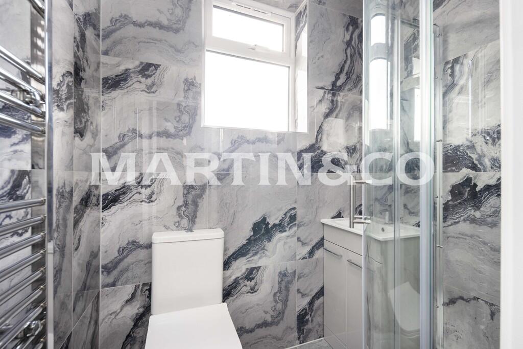 6_Bathroom