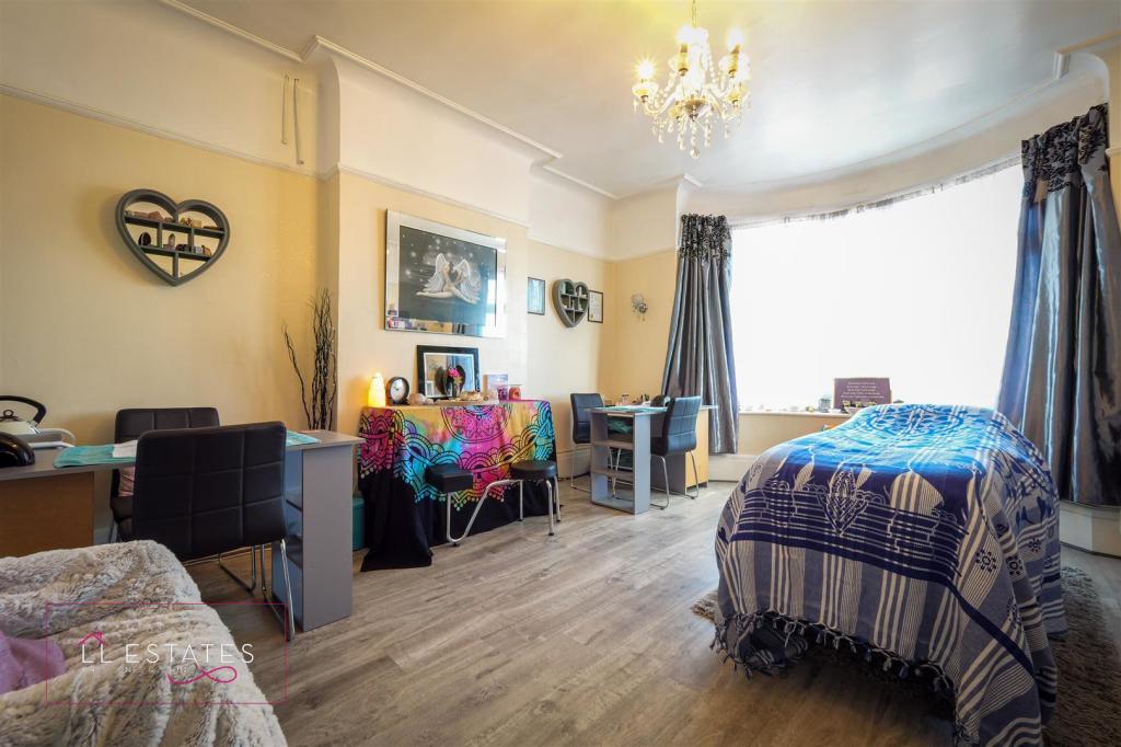 Sitting Room.jpg