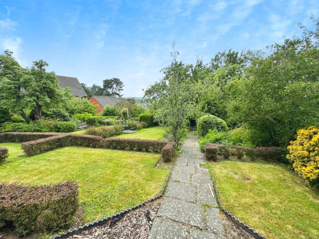 5ec63d20-Communal 20Garden.jpg