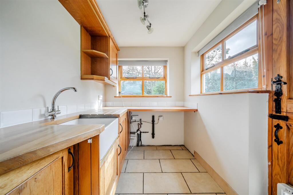 utility room.jpg