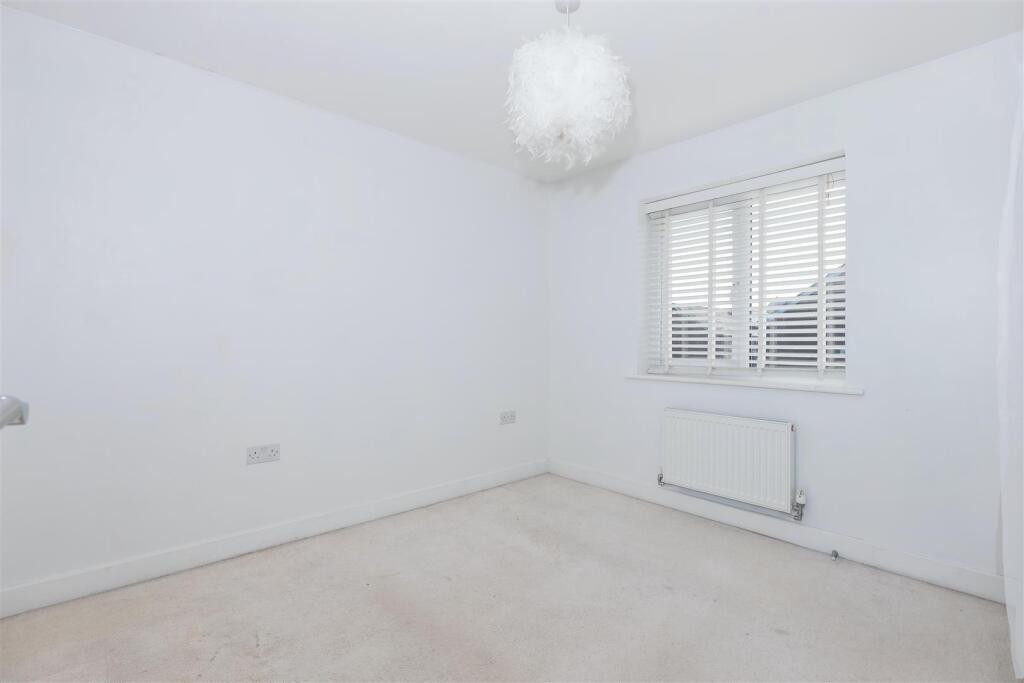 Nightingale Avenue_4.jpg