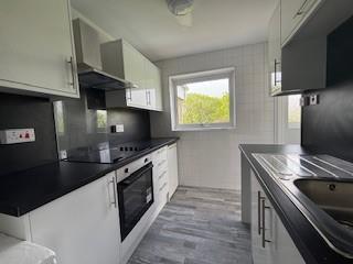 Kitchen 3.jpg