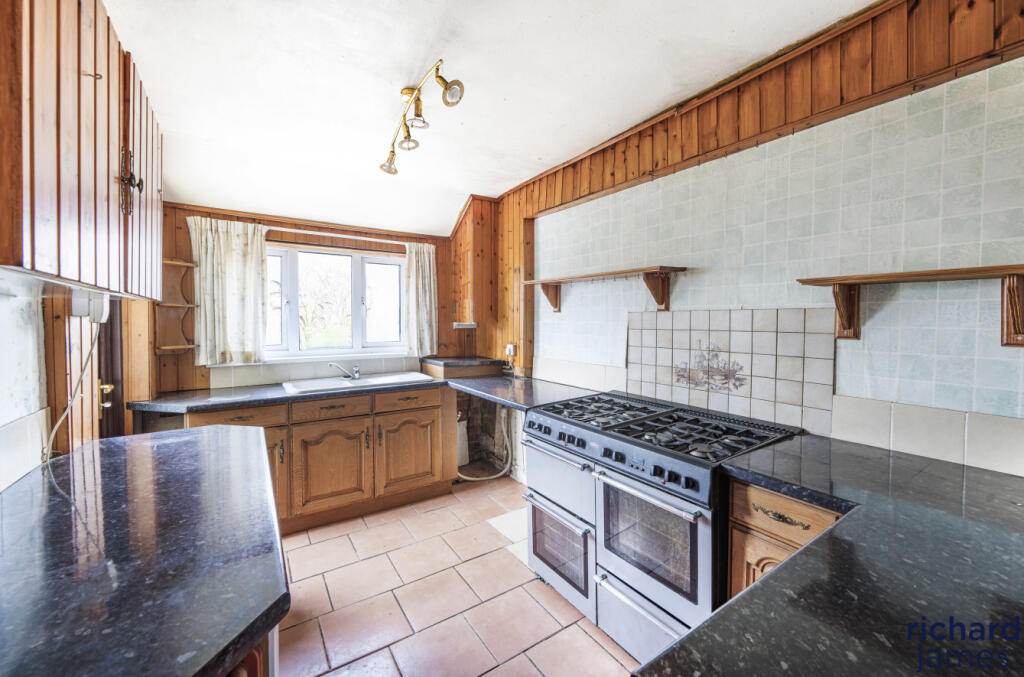 8f9b9068-d838-455...