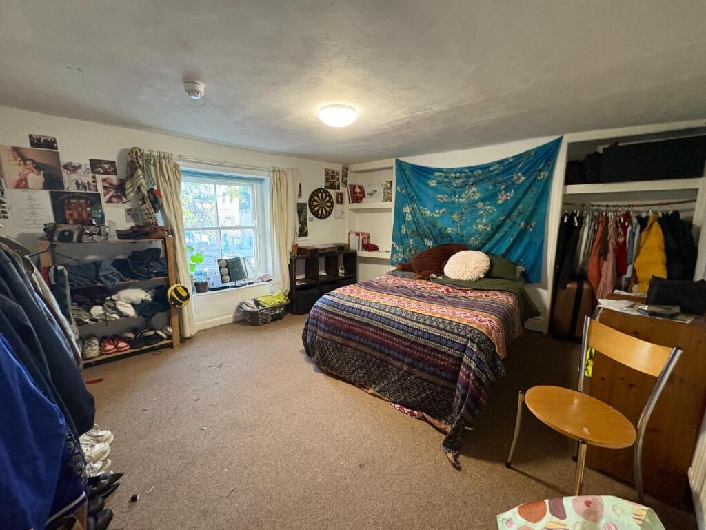 Bedroom 2.jpeg