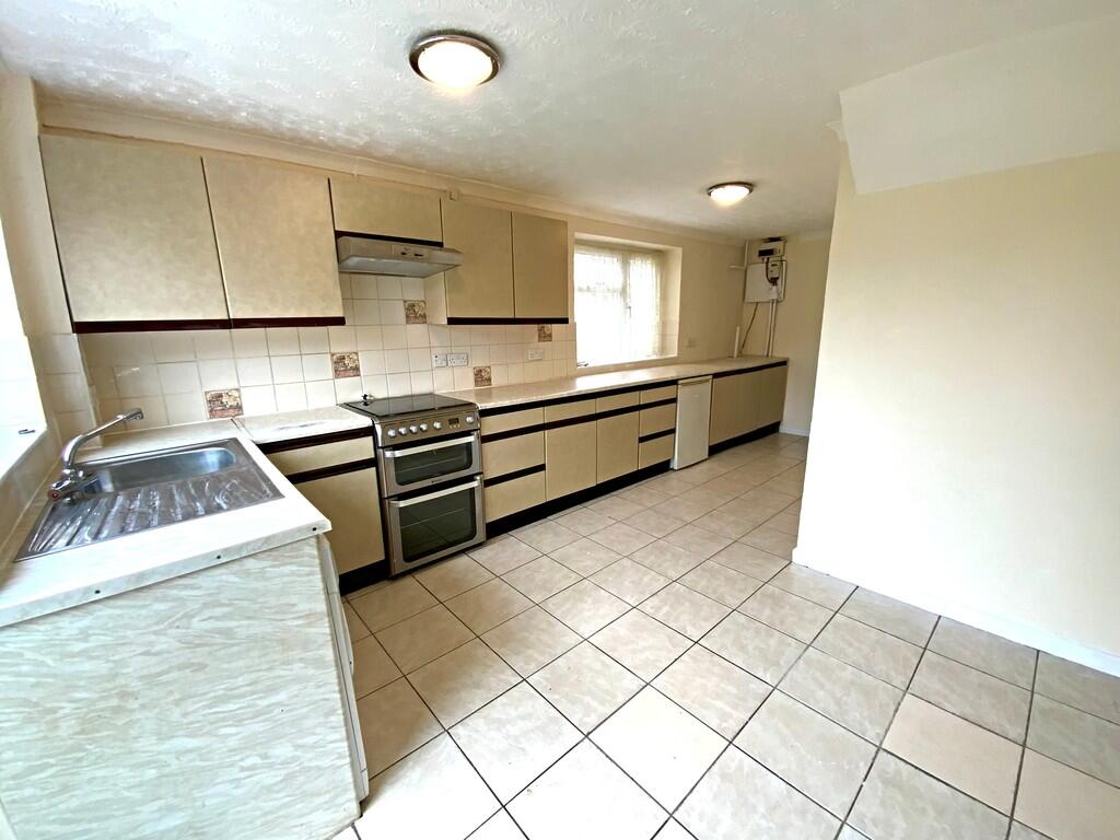 27 Gathorne kitch...