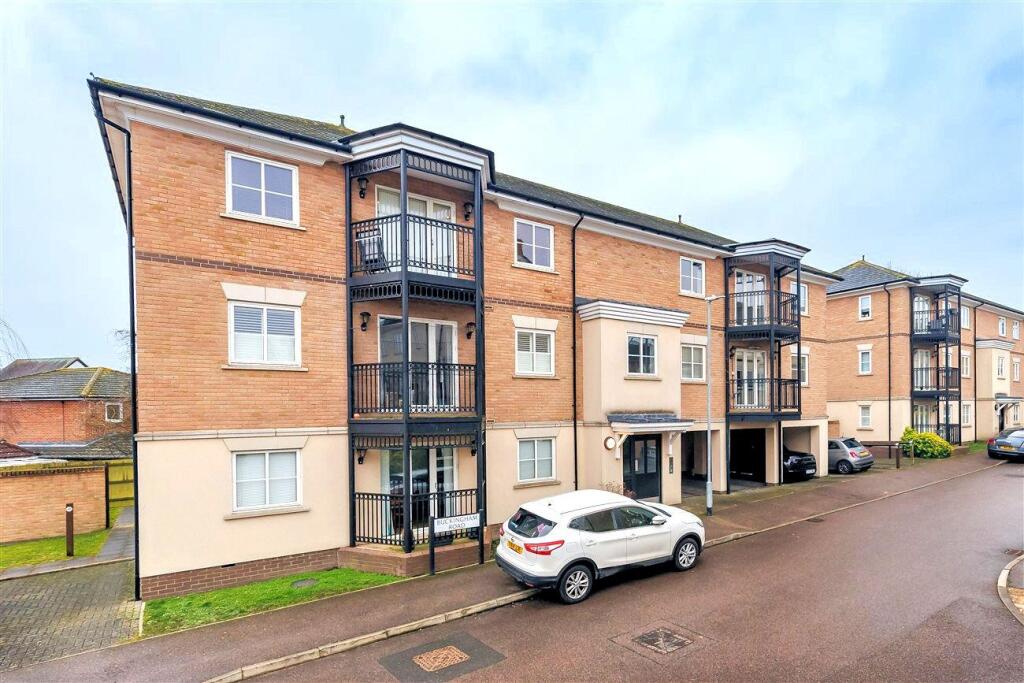 7 Buckingham  (17).jpg