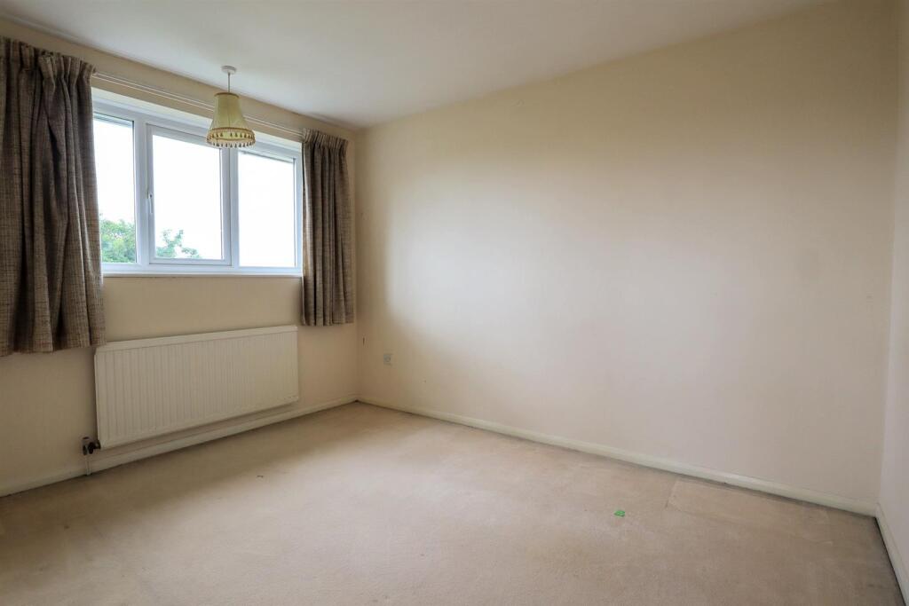 Bedroom 2.jpg