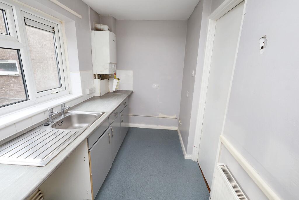 140 Victoria Road, Laindon, Basildon, Essex, SS15 6RQ